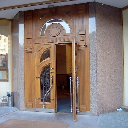 Attache Hotel Kiev Luaran gambar