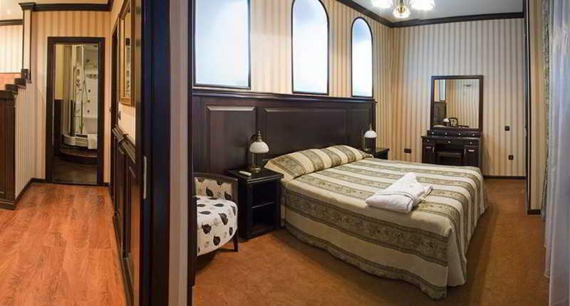 Attache Hotel Kiev Luaran gambar