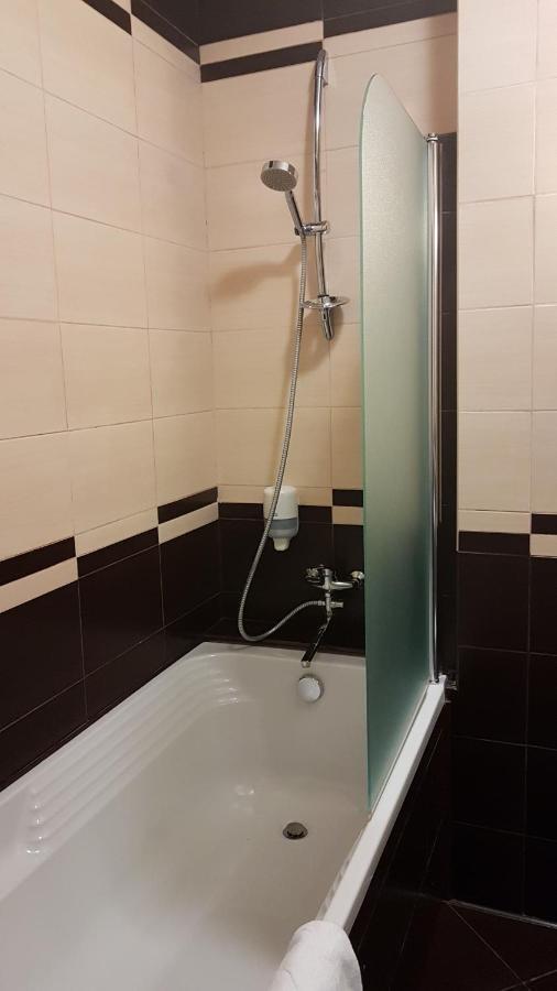 Attache Hotel Kiev Luaran gambar