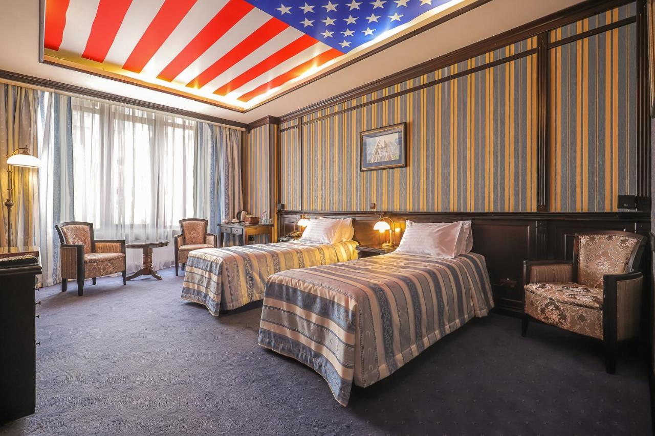 Attache Hotel Kiev Luaran gambar