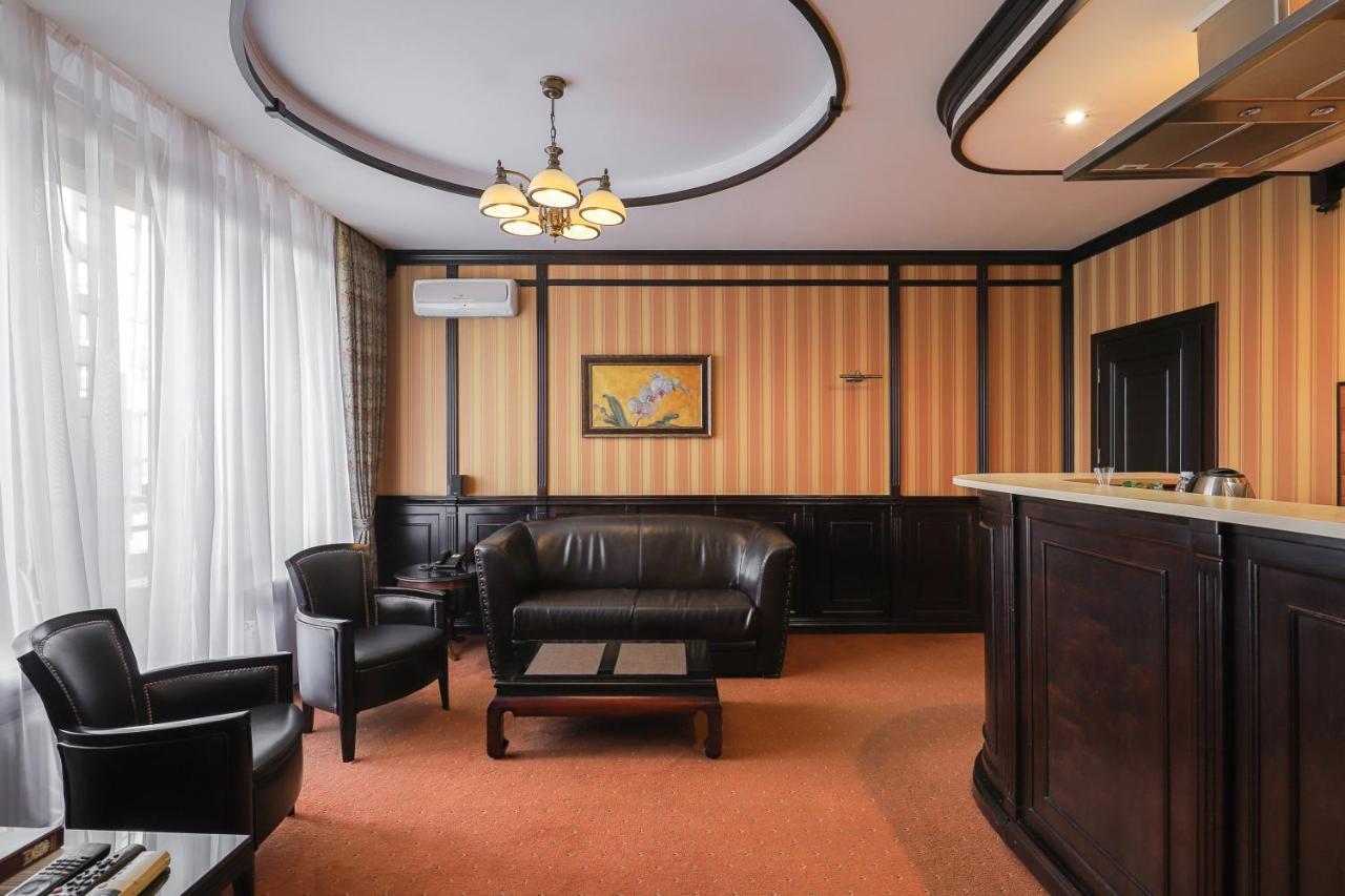 Attache Hotel Kiev Luaran gambar