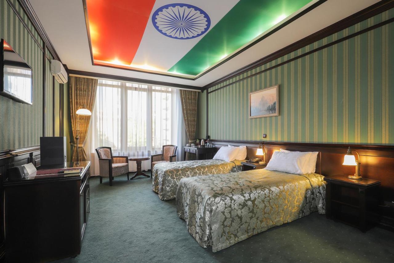 Attache Hotel Kiev Luaran gambar